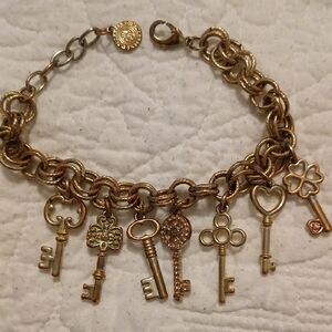 Vtg Graziano Gold tone hearts & keys